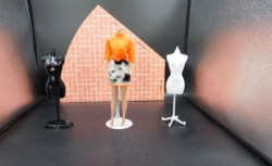 1873 '69 BARBIE PLUSH PONY BARBIE FAUX FUR AND ELECTRIC ORANGE DRESS SOLO